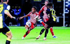 Ερυθρόλευκο «πάρτι» στο ντέρμπι