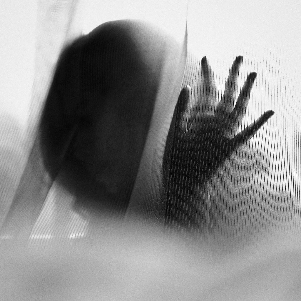 Έγκλημα στο Βόλο: «Βίαζε την κόρη μου και ο 4χρονος γιος μου ήταν στο δίπλα δωμάτιο»