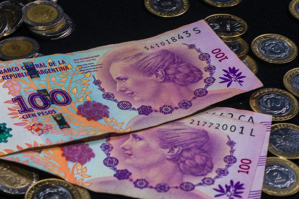 «Πέρασε» την 7η αξιολόγηση του ΔΝΤ η Αργεντινή και αναμένει 3,3 δισ. δολάρια