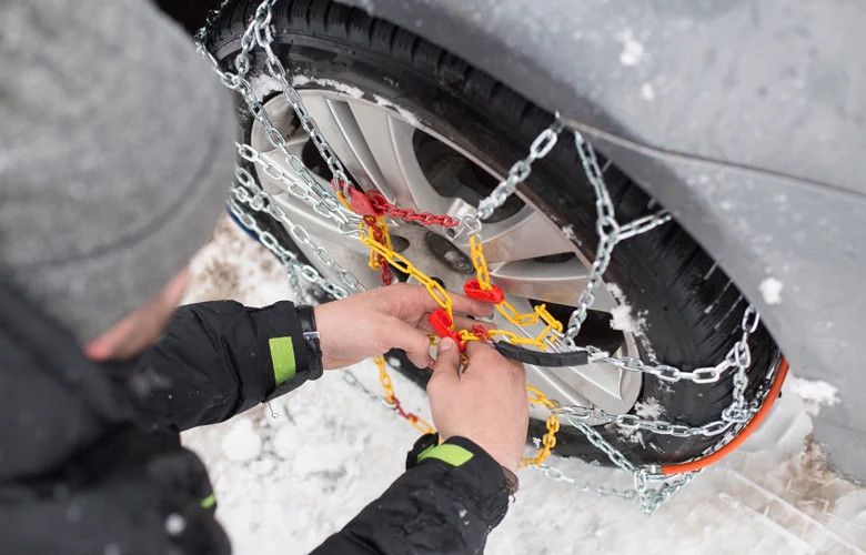 Καιρός: Υποχρεωτικές οι αντιολισθητικές αλυσίδες από τη Δευτέρα στην Αττική