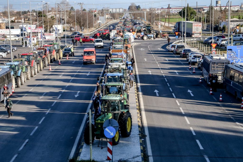 «Απόβαση» αγροτών στην Agrotica – Το κέντρο του αγώνα μεταφέρεται στη Θεσσαλονίκη