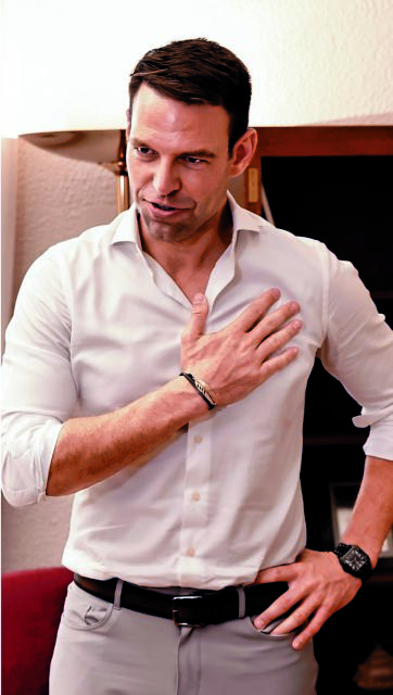 Εσωκομματικές συγκρούσεις και τριγμοί στην Κουμουνδούρου