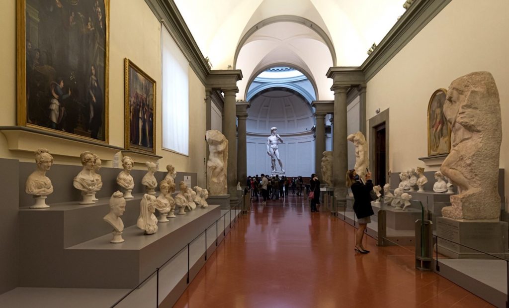 Φλωρεντία: Σάλος με τις δηλώσεις διευθύντριας μουσείου – «Ο υπερτουρισμός έχει μετατρέψει την πόλη σε πόρνη»