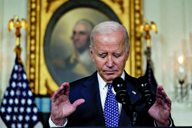 Μπάιντεν: Η ηλικία, η μνήμη και το βρώμικο παιχνίδι