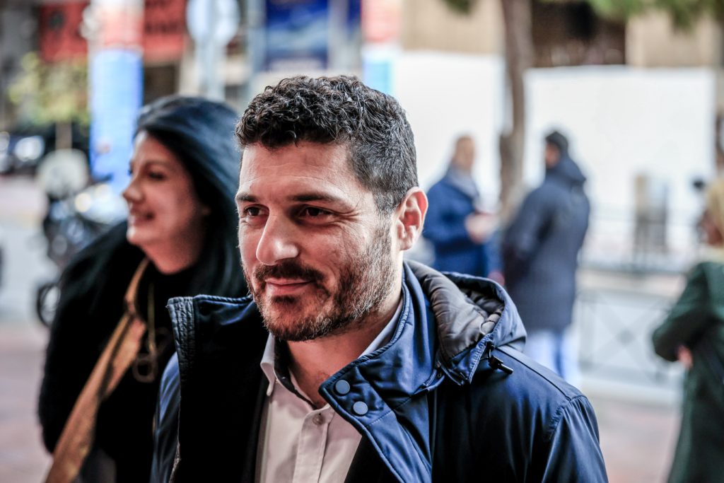 Νέος «πονοκέφαλος» για τον ΣΥΡΙΖΑ – «Χρειαζόμαστε αλλαγή στρατηγικής» λέει ο Τεμπονέας