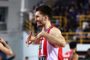 Πετρούσεφ: «Είναι θέμα κουλτούρας η οικογένεια στον Ολυμπιακό – Βρήκα τον ρόλο μου»