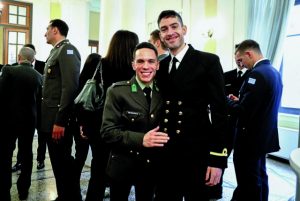 Ο Φορτούνης, ο Βίντα και οι κίτρινες κάρτες