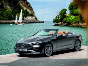 Πιστή στην παράδοση