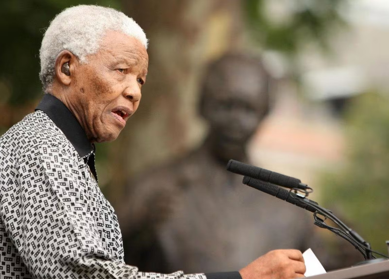 H σπουδαία ζωή του Νέλσον Μαντέλα γίνεται ντοκιμαντέρ