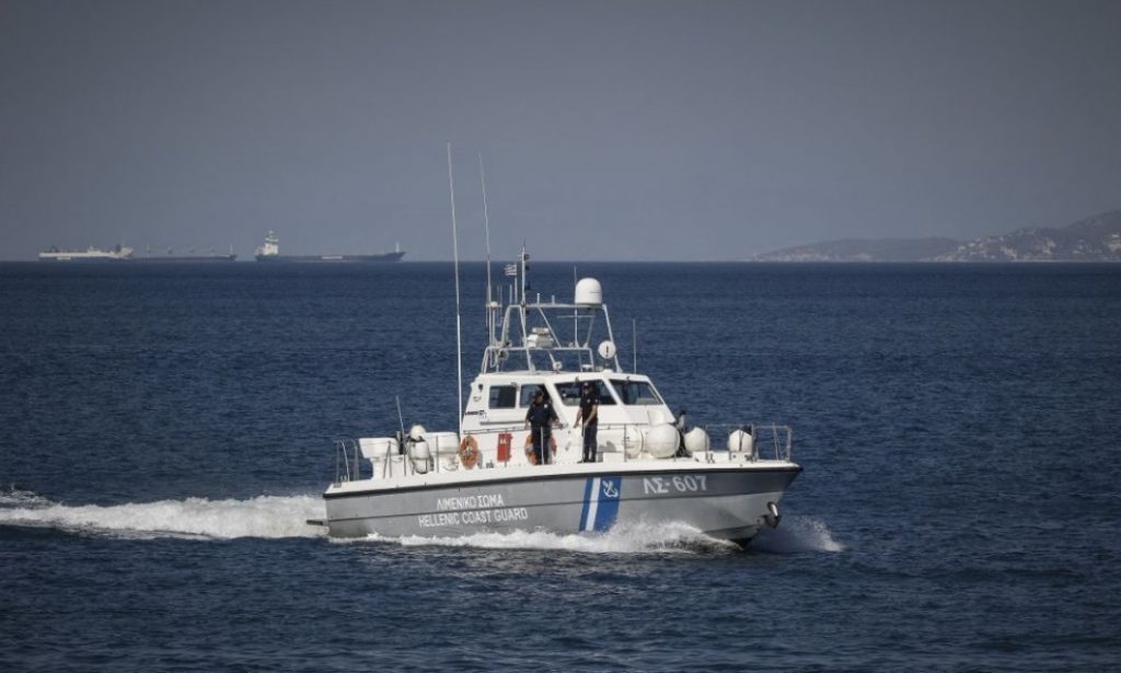 Κρήτη: Εντοπίστηκε ξύλινο σκάφος με 72 μετανάστες στα ανοιχτά των Καλών Λιμένων