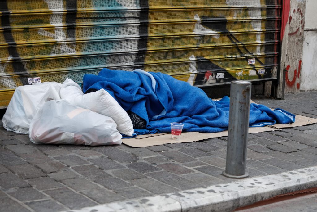 Ευρώπη: «Χρυσή» η στέγαση – Δραματική αύξηση στον αριθμό των αστέγων