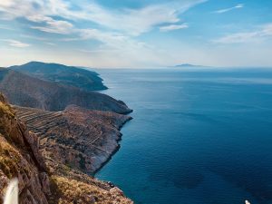Τρία ελληνικά νησιά κινδυνεύουν – Οι 11 ιστορικές τοποθεσίες στην Ευρώπη που απειλούνται