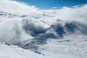 Κιργιστάν: Φονική χιονοστιβάδα – «Κατάπιε» τέσσερις τουρίστες που έκαναν σκι
