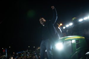 Αγρότες: Τεράστιο συλλαλητήριο στο Σύνταγμα – Ολα όσα συνέβησαν