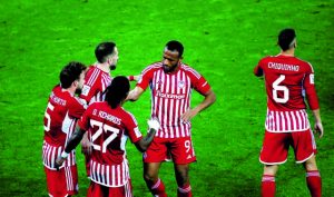 Ψάχνοντας (ξανά) τις «δεύτερες μπάλες»