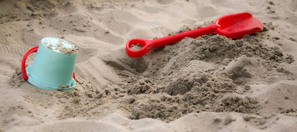 Παιδί καταπλακώθηκε από την άμμο σε τρύπα που είχε σκάψει σε παραλία της Φλόριντα