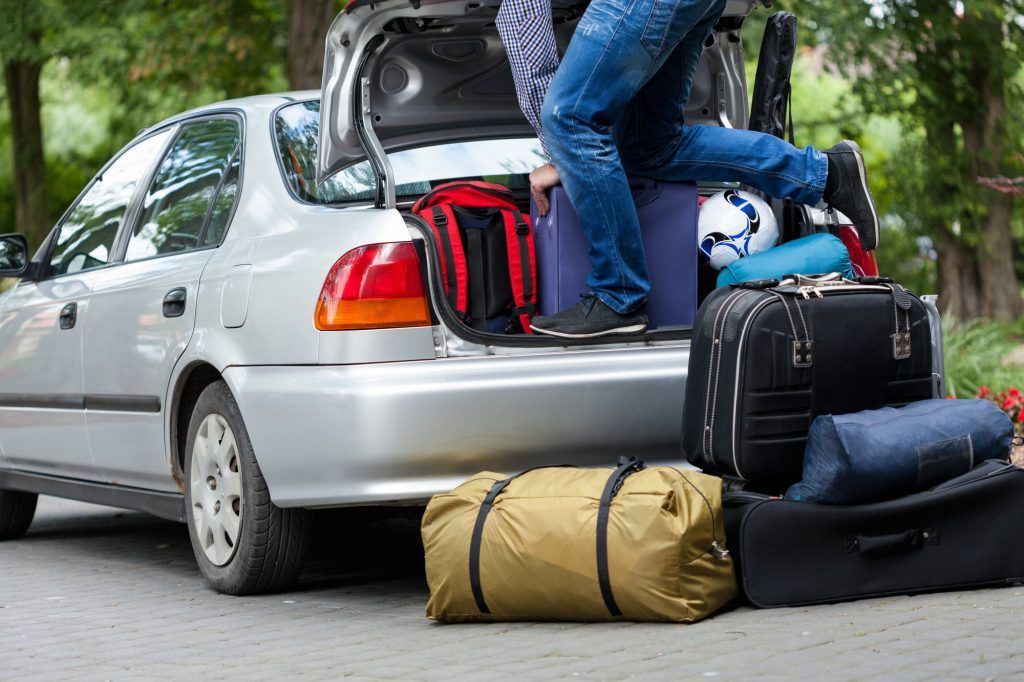 Τι δεν πρέπει να βάζετε στο πορτ-μπαγκάζ του αυτοκινήτου σας – Κινδυνεύετε με μεγάλο πρόστιμο