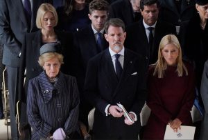 Βρετανία: Το μνημόσυνο του τέως βασιλιά Κωνσταντίνου – Βασιλικές οικογένειες από όλη την Ευρώπη στο Ουίνδσορ