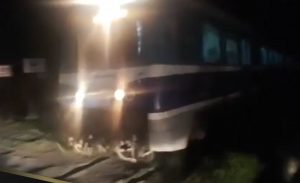 Ημαθία: Τρένο πέρασε με ανεβασμένες μπάρες από φυλασσομένη διάβαση