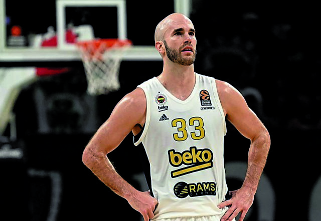 Τι έκανε με τους προσεχείς αντιπάλους