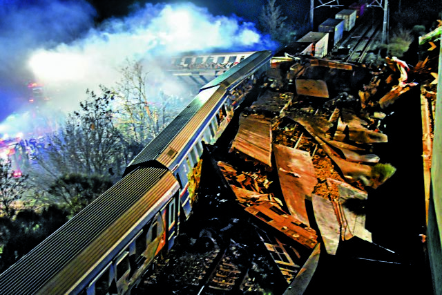 Θα μετρηθούμε ξανά για το ποιοι επιδιώκουν τη συγκάλυψη στα Τέμπη, λέει το ΠΑΣΟΚ