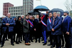 Ο Μακρόν εγκαινίασε το Ολυμπιακό Χωριό