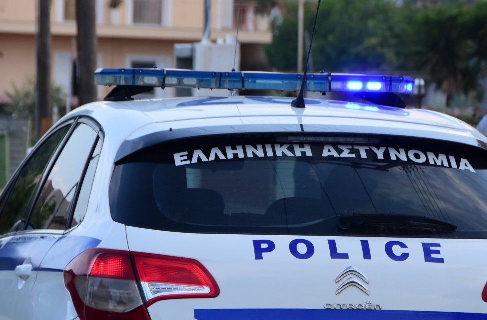 Αστυνομικός συνελήφθη για κύκλωμα μαστροπείας