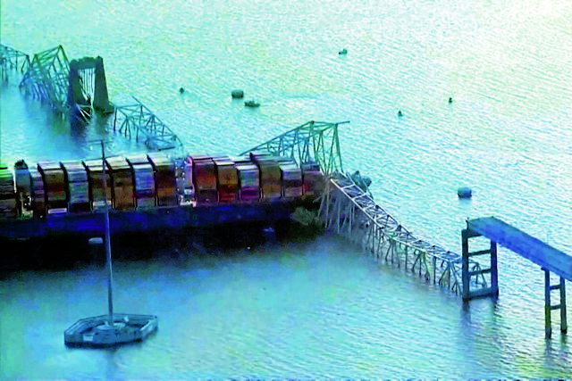 Οι αιτίες τις τραγικής πρόσκρουσης στη γέφυρα