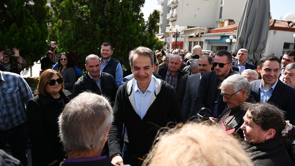 Μητσοτάκης από Ασπρόπυργο: Νούμερο ένα ζήτημα η ακρίβεια – Τάζει ξανά παρεμβάσεις