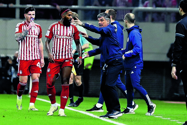 Ψάχνει ισορροπία