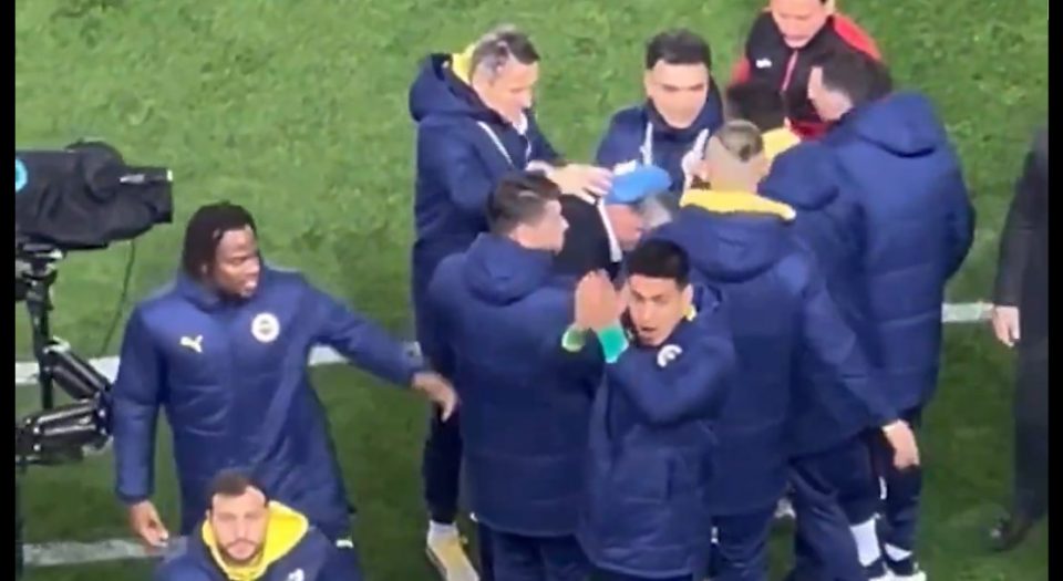 Ειρωνική ανάρτηση της Τράμπζονσπορ προς τους παίκτες της Φενέρ – «Νομίζαμε ότι είσαστε ποδοσφαιριστές…»