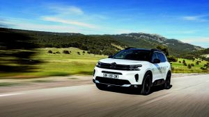 Σε υβριδική εποχή