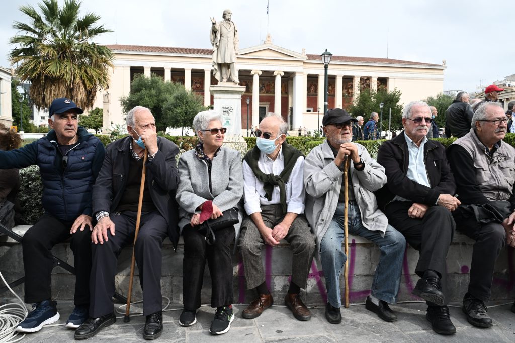 Αναδρομικά έως 16.500 ευρώ για 50.000 συνταξιούχους