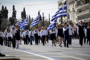 Κυκλοφοριακές ρυθμίσεις σε Αθήνα και Πειραιά λόγω των μαθητικών παρελάσεων την 28η Οκτωβρίου