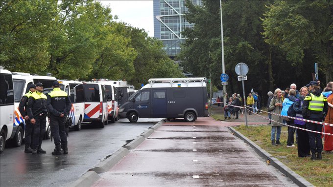 Ολλανδία: Εληξε το περιστατικό ομηρίας σε καφέ – Συνελήφθη ο δράστης