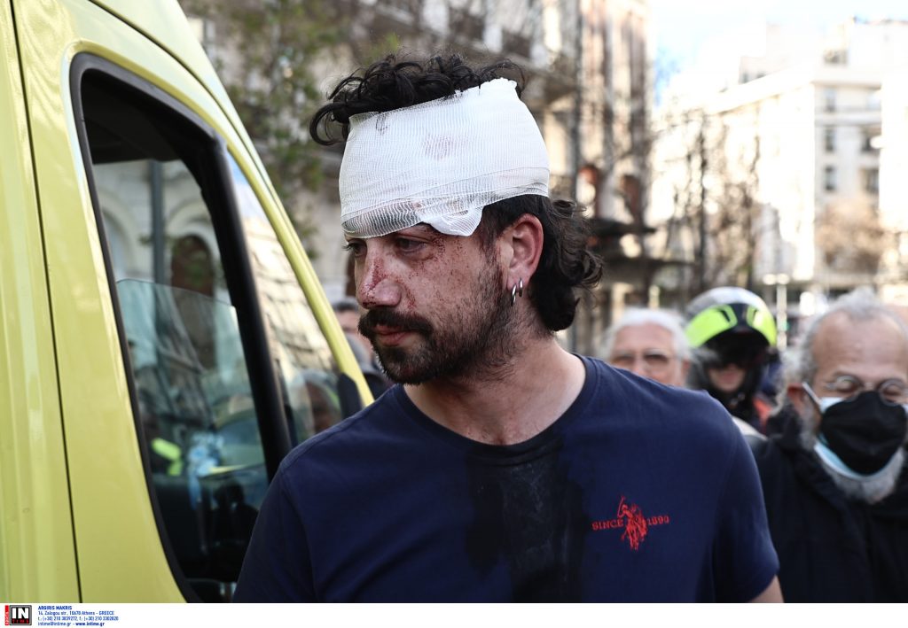 Ξύλο και τραυματίες στο συλλαλητήριο της Αθήνας