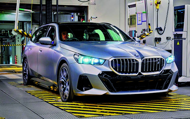 Η νέα BMW 5 θα έχει πλήρη γκάμα μοτέρ