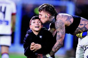 Κορυφή από τη… Θεσσαλονίκη