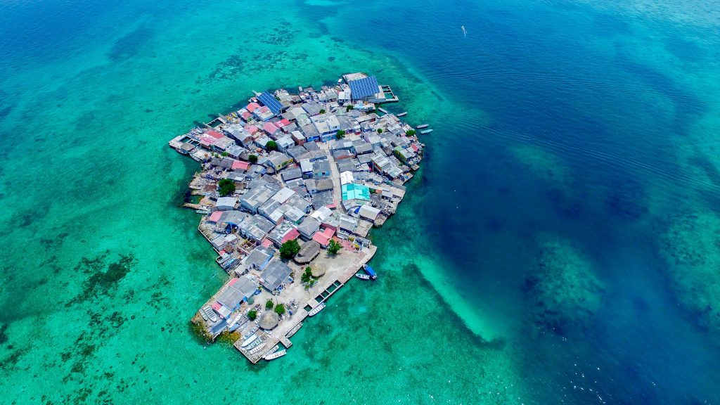 Αυτό είναι το πιο πυκνοκατοικημένο νησί στον κόσμο – Δεν φαντάζεσαι πόσους κατοίκους έχει