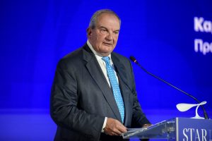 Καραμανλής: Οι πολιτικές ηγεσίες να απαντήσουν στις ανησυχίες των πολιτών – Αφ’ υψηλού συμπεριφορές δεν χωρούν