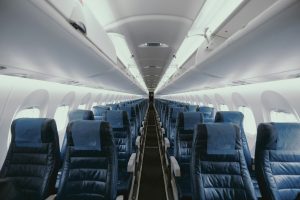 Ποια θέση στο αεροπλάνο πρέπει πάντα να αποφεύγετε