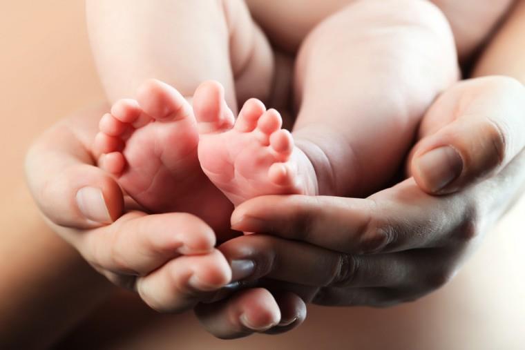 Ανησυχία για την υπογεννητικότητα στην Ελλάδα – 11% λιγότερες γεννήσεις σε έναν χρόνο