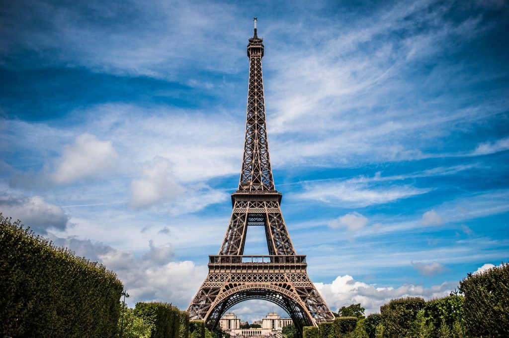 Γαλλία: Ο Πύργος του Άιφελ και 15 πράγματα που ίσως να μην γνωρίζατε