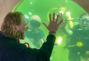 Έζησε για 100 μέρες στον βυθό της θάλασσας και βγήκε 20 χρόνια νεότερος