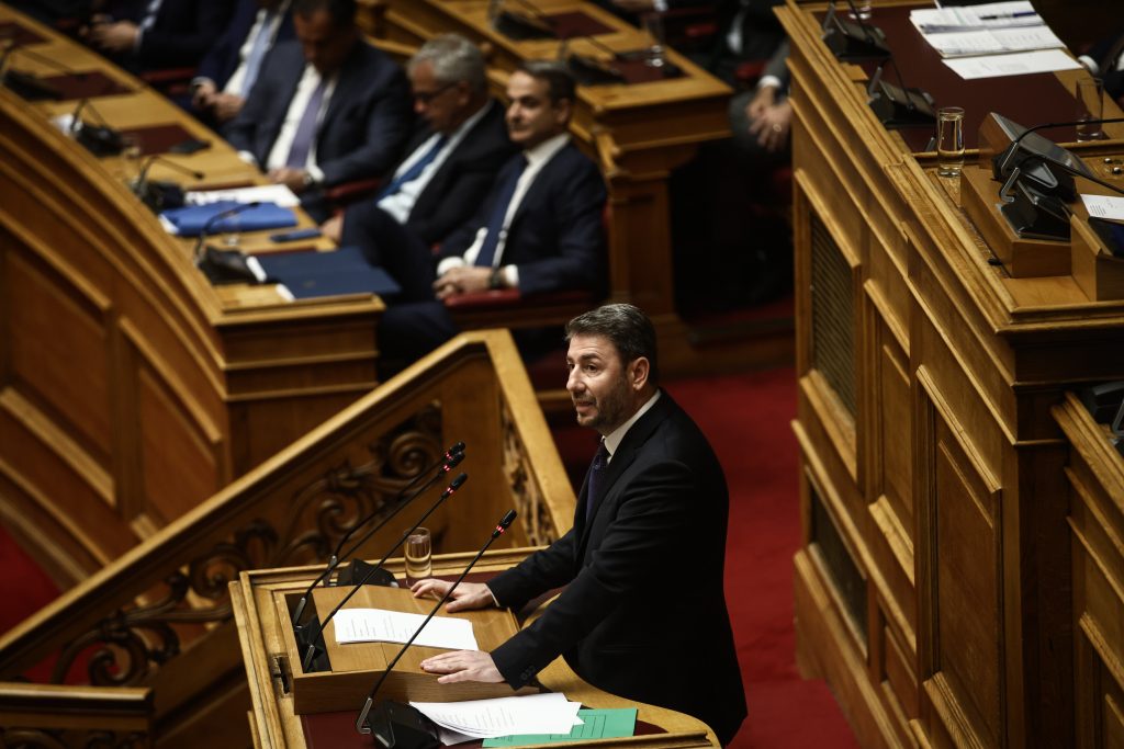 Η αντιπολιτευτική συσπείρωση και η ρωγμή στο κυβερνητικό αφήγημα