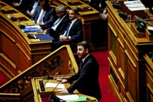 Τα κέρδη και οι ζημίες που μετράει το Μαξίμου