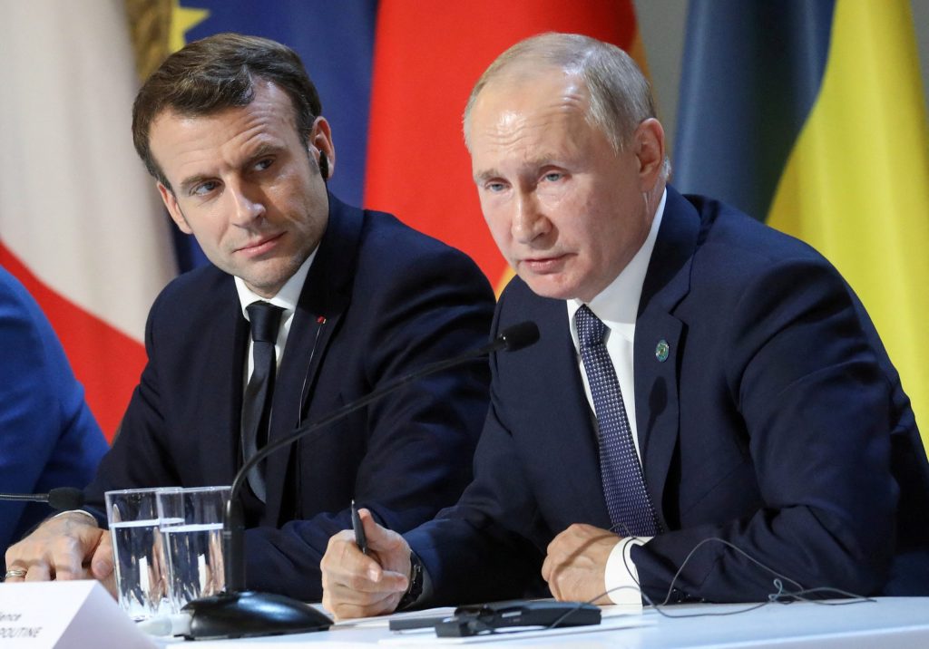 Ο «ρυθμιστής» Πούτιν και ο πληθωρικός Μακρόν – To σκηνικό των ευρωεκλογών
