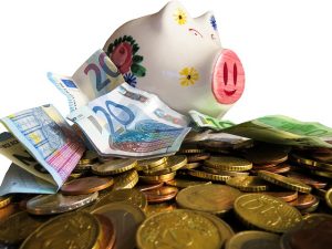 Πόσα χρήματα πρέπει πάντα να έχουμε στην άκρη – Συμβουλές για να ξεκινήσετε την αποταμίευση από το 0