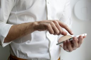 Κρήτη: Θύμα απάτης 54χρονος – Τον έπεισαν να επενδύσει 10.000 ευρώ στην Αγγλία