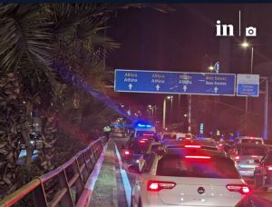 Συναγερμός το βράδυ στη Συγγρού: Έκλεισαν και οι δυο λωρίδες μετά από τηλεφώνημα για βόμβα σε νυχτερινό κέντρο